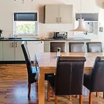 Awesome In With Kitchen Semesterbostad