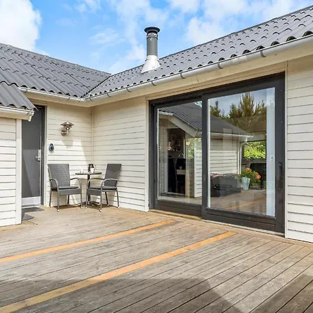 Holiday home Awesome In With Kitchen Vemb